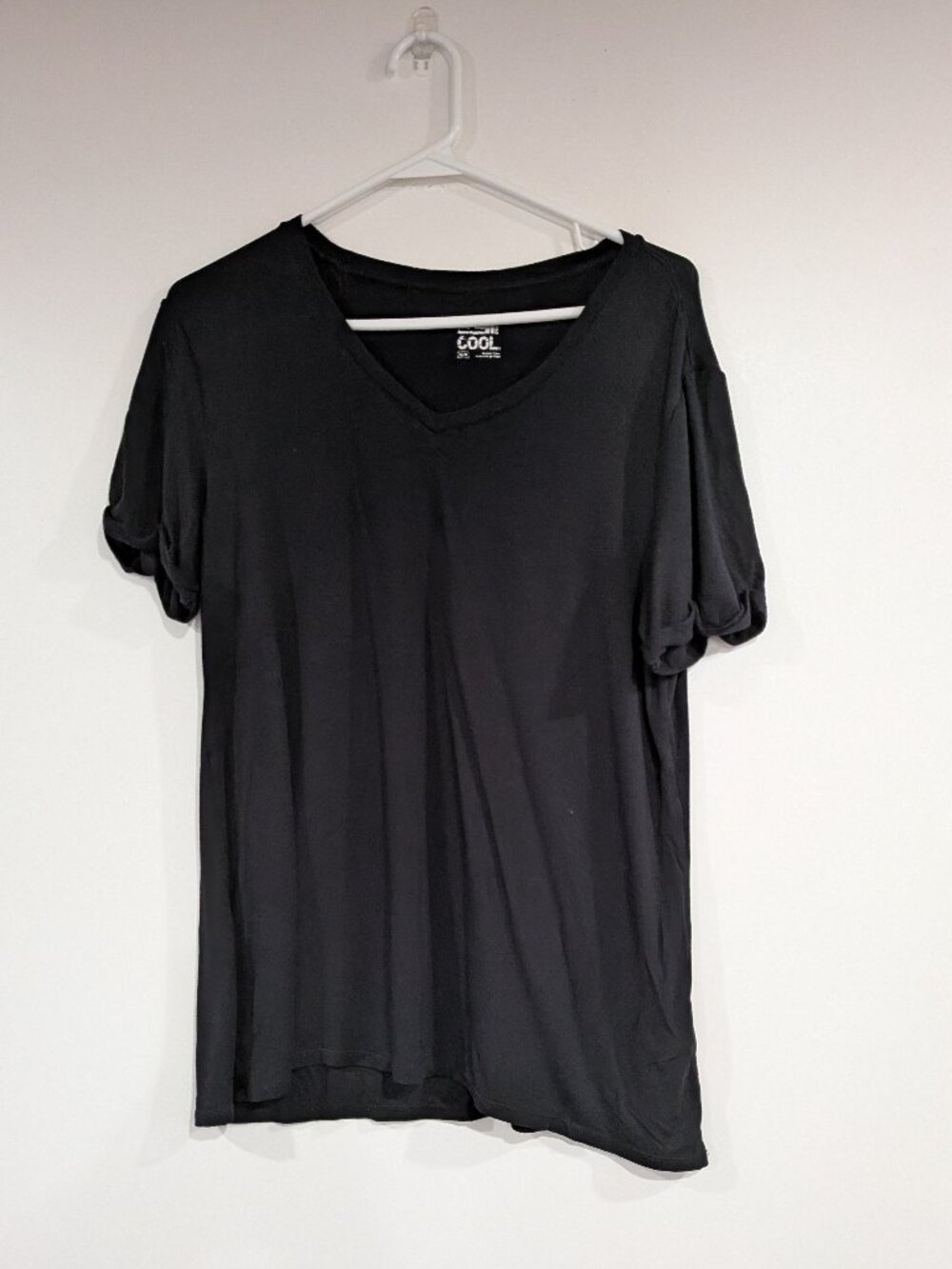 32 Degrees Cool V-Neck Tee Black Size Medium